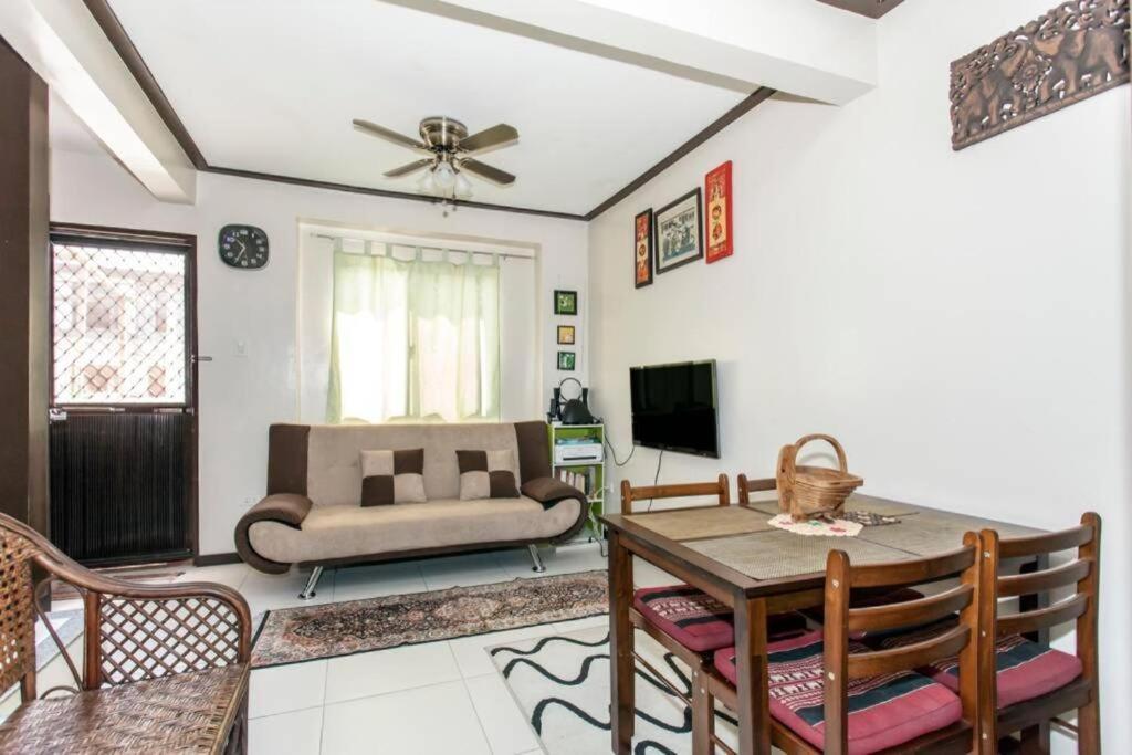 Buder Townhouse Lias Marilao Bulacan Philippines Bagian luar foto